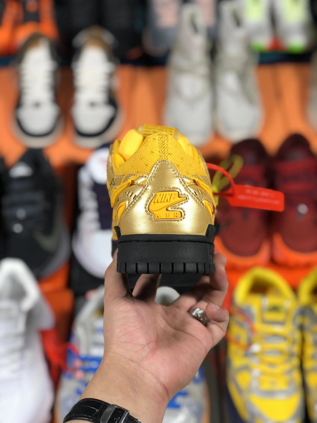 Special: Nike Air Rubber Dunk X Off-White University Gold – SneakPeak