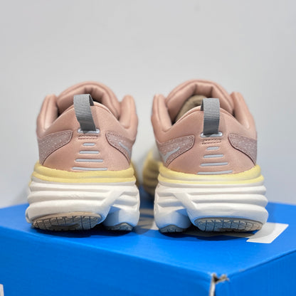 HOKA - Mafate Bondi 8 Peach