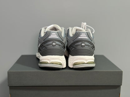 New Balance "1906 Cool Gray"