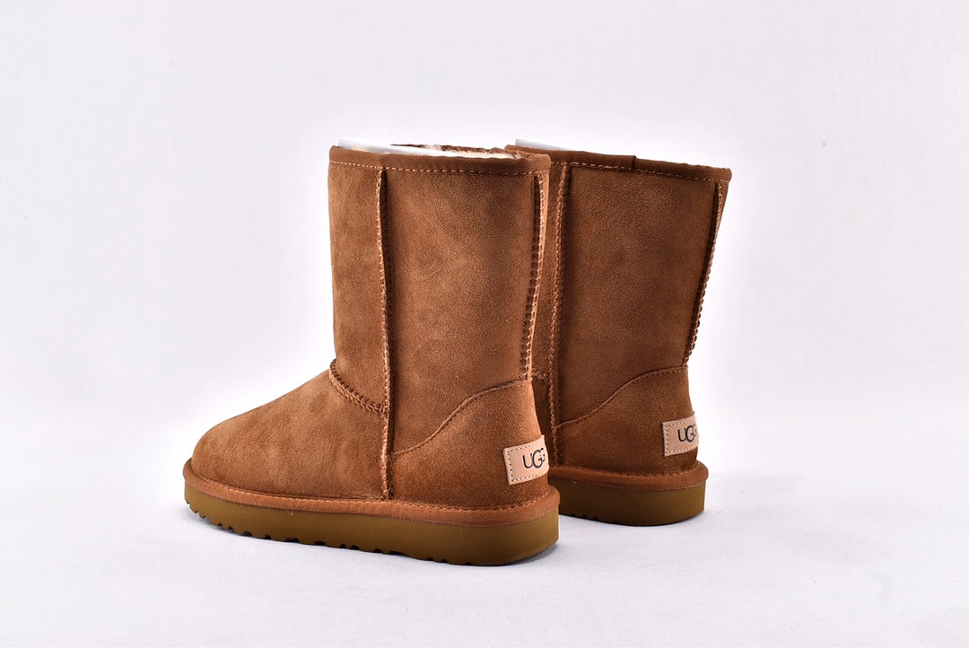 UGG "Classic Boot - Chest Nut"