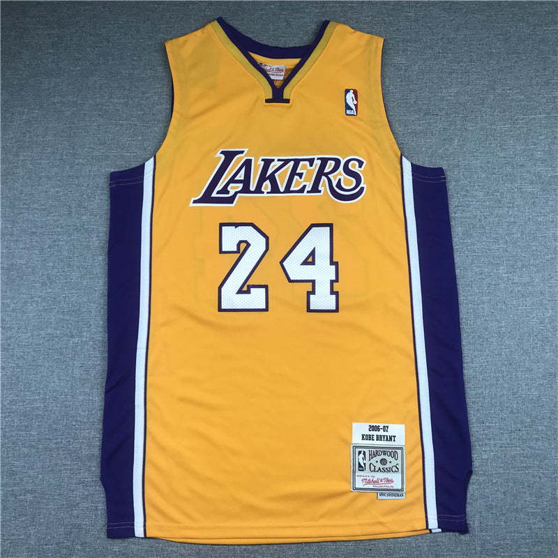 NBA LA Lakers Kobe Bryant  Retro 2006-2007 "Home Kit"