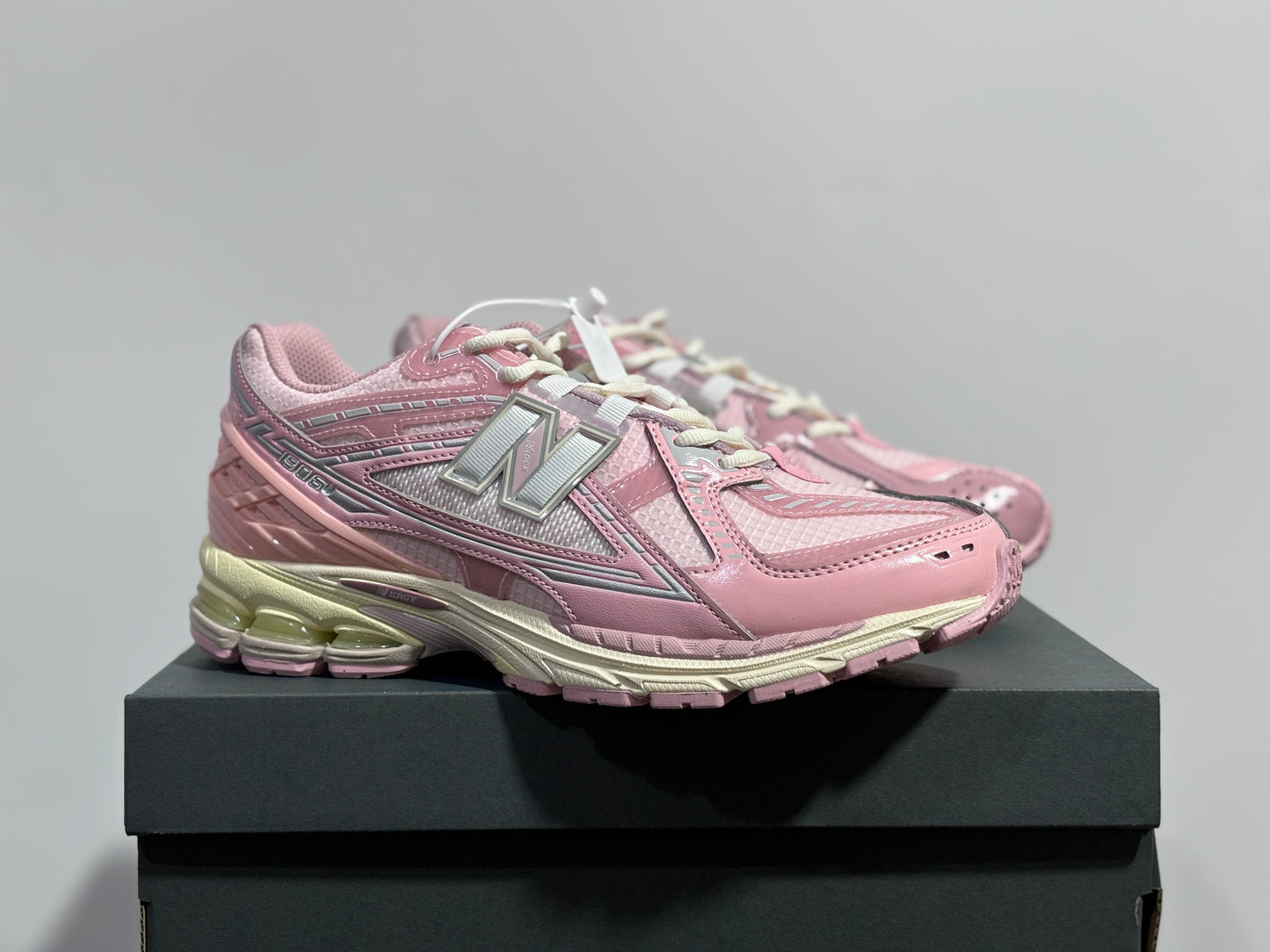 New Balance "1906 Pink Pure - unar New Year "