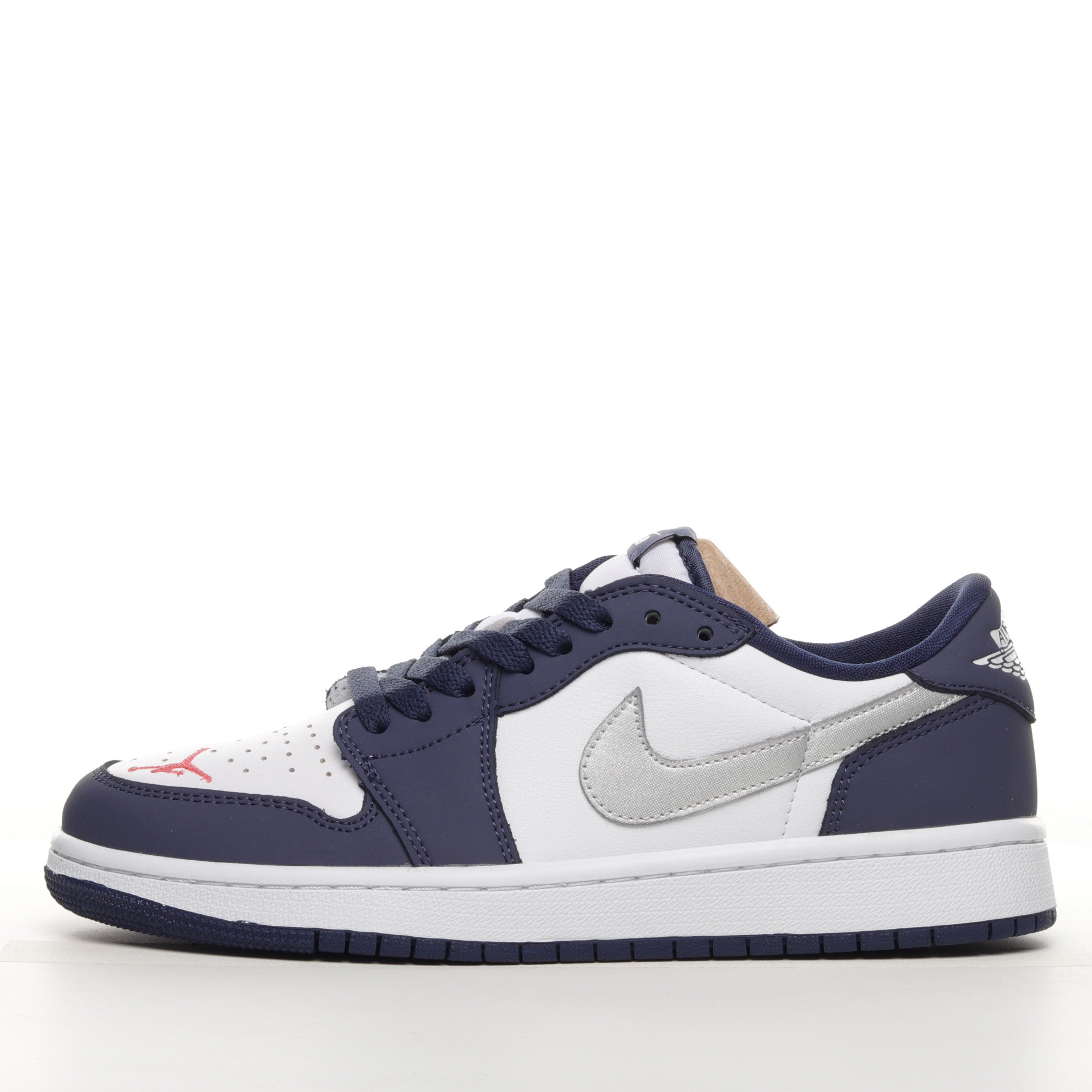 Jordan 1 Low SB Midnight Navy – SneakPeak