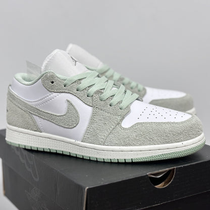 Jordan 1 Low Golf Mint Green