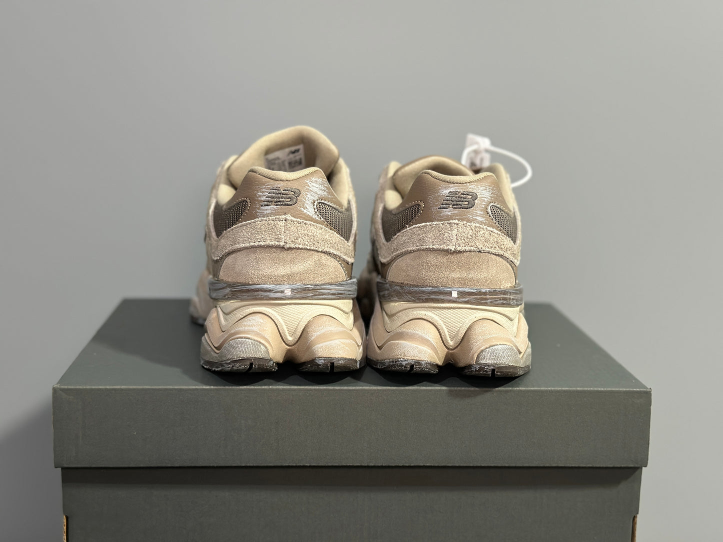 New Balance "9060 Camel"