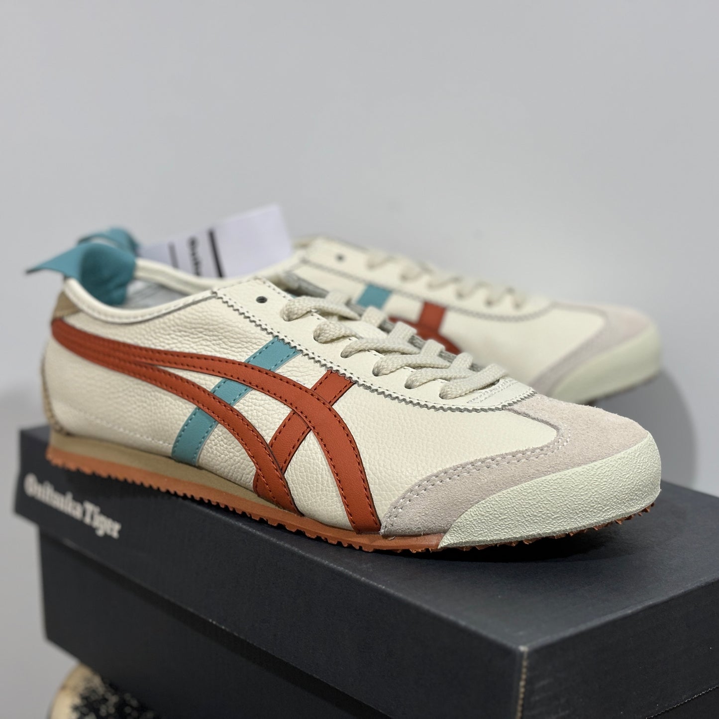 Asics Onitsuka Tiger "Beige White & Orange"