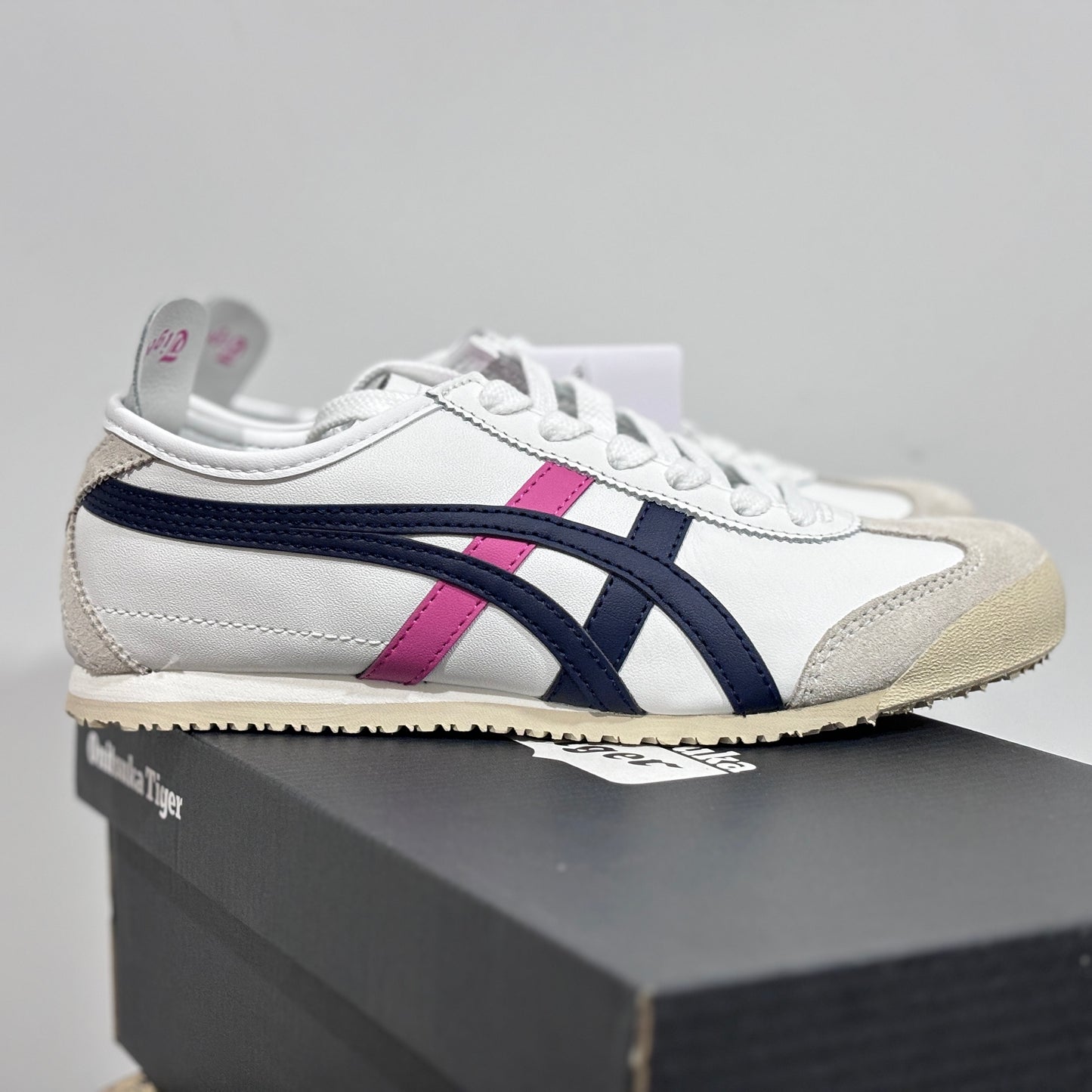 Asics Onitsuka Tiger "White Black & Pink"