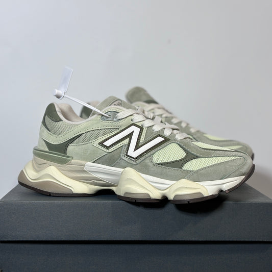 New Balance "9060 Light Green"