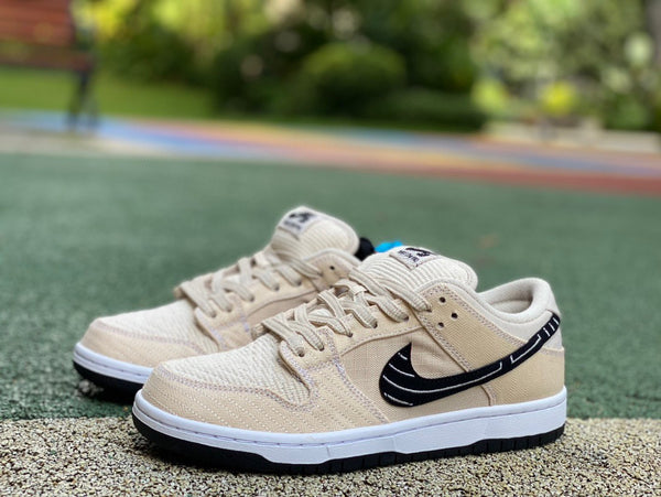 Nike Dunk SB Low X Albino & Preto