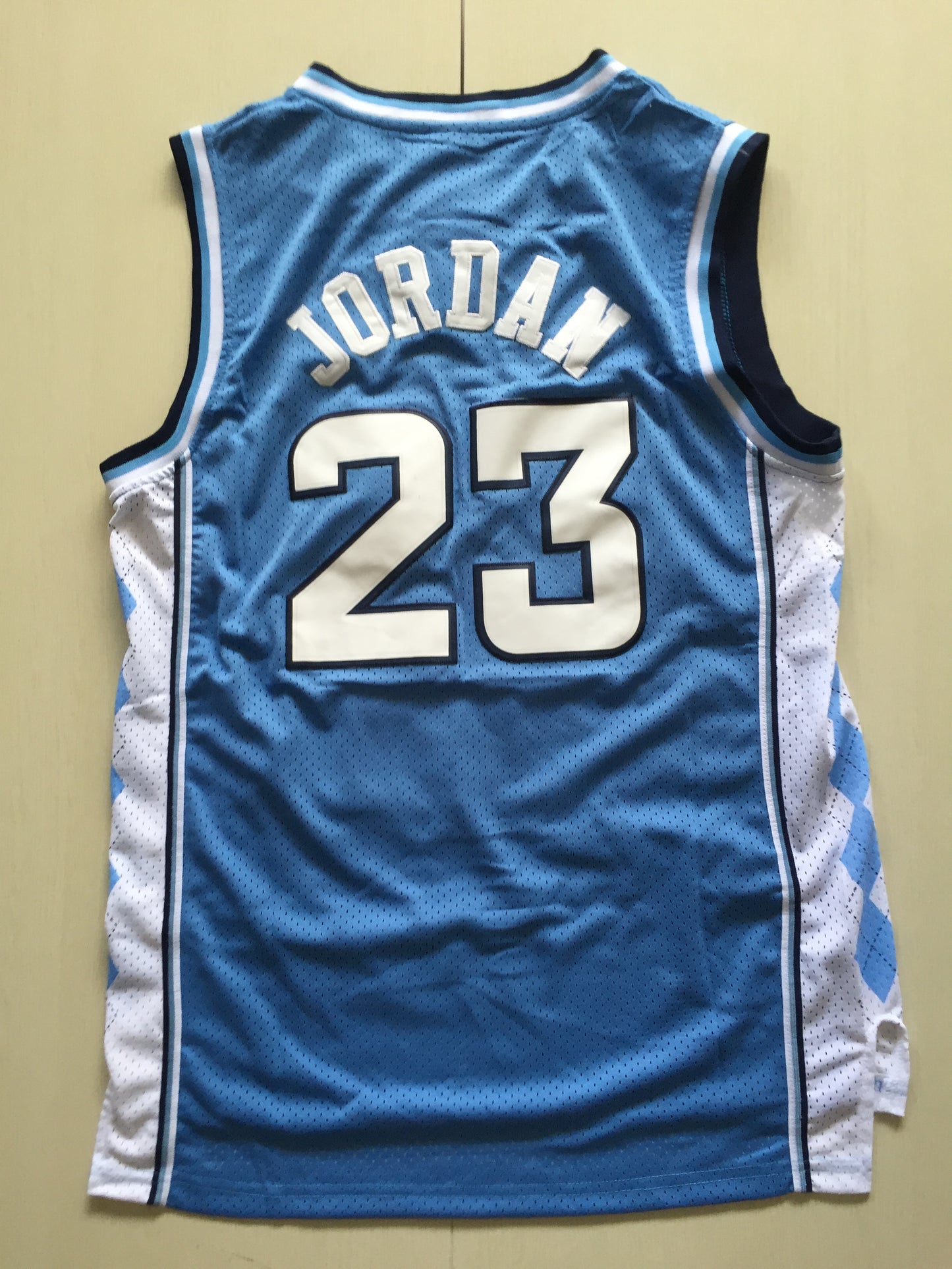 NBA NCAA Retro Michael Jordan North Carolina (White, Blue, Black)