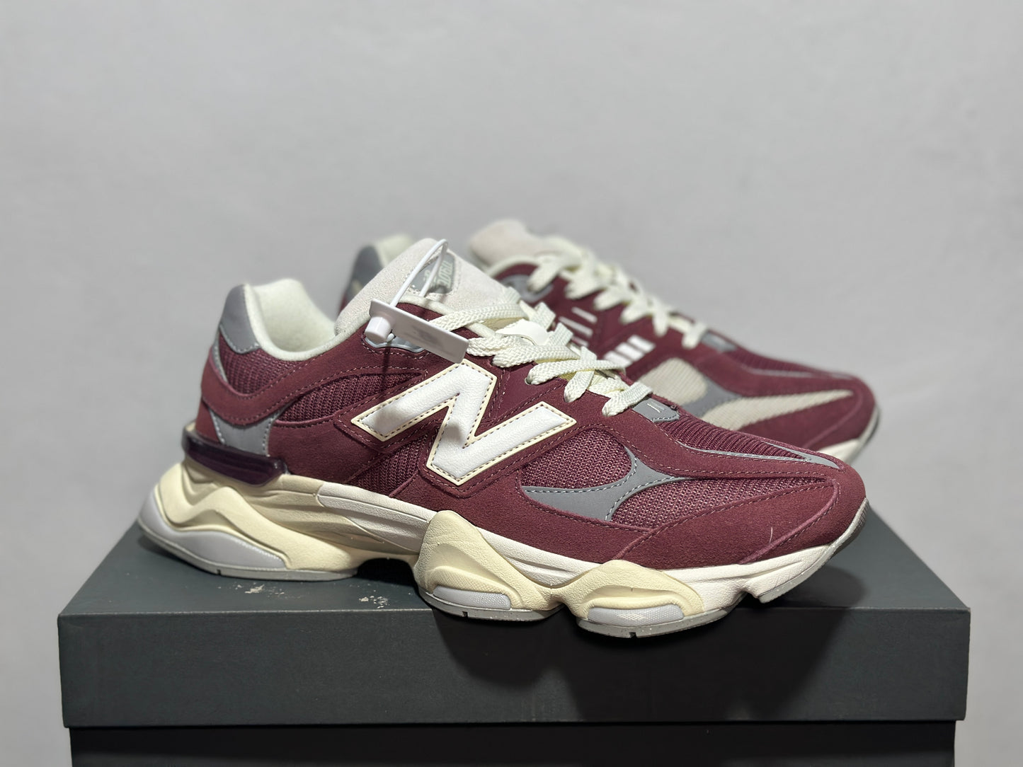 New Balance "9060 Burgundy Pure"