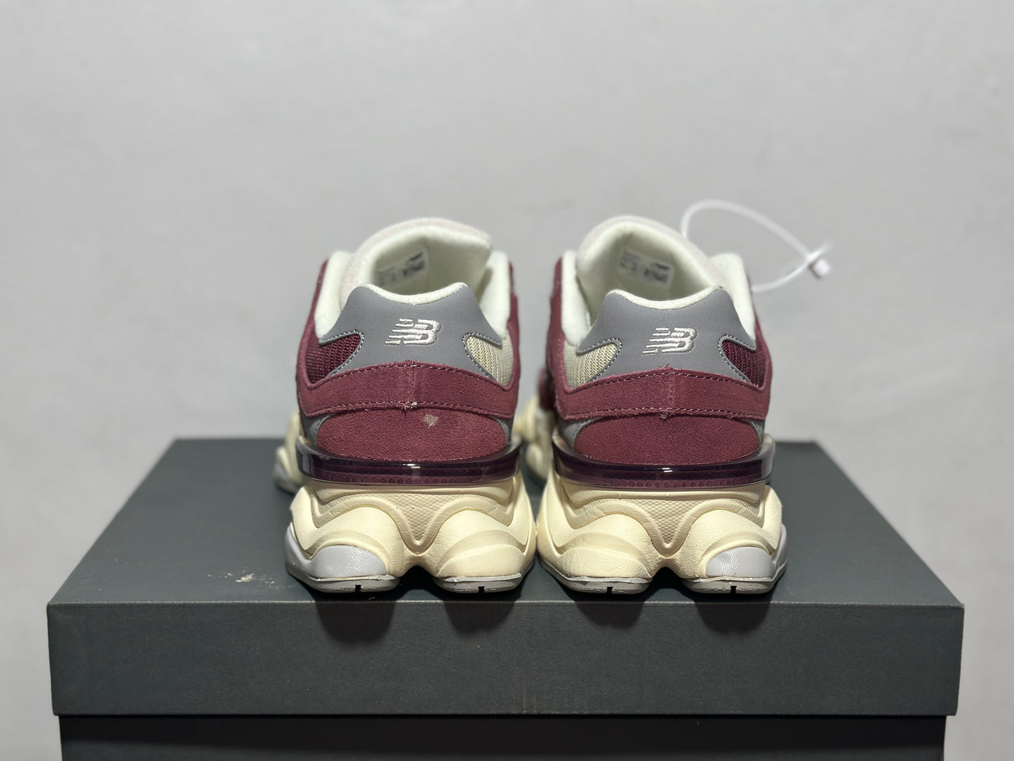 New Balance "9060 Burgundy Pure"