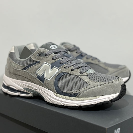 New Balance "2002R - Classic Gray Casual"