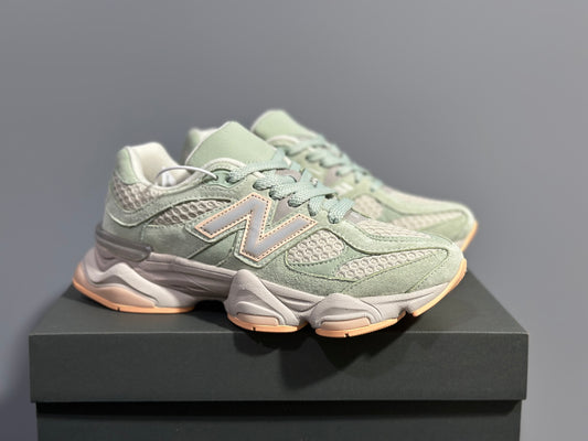 New Balance "9060 Mint Green"