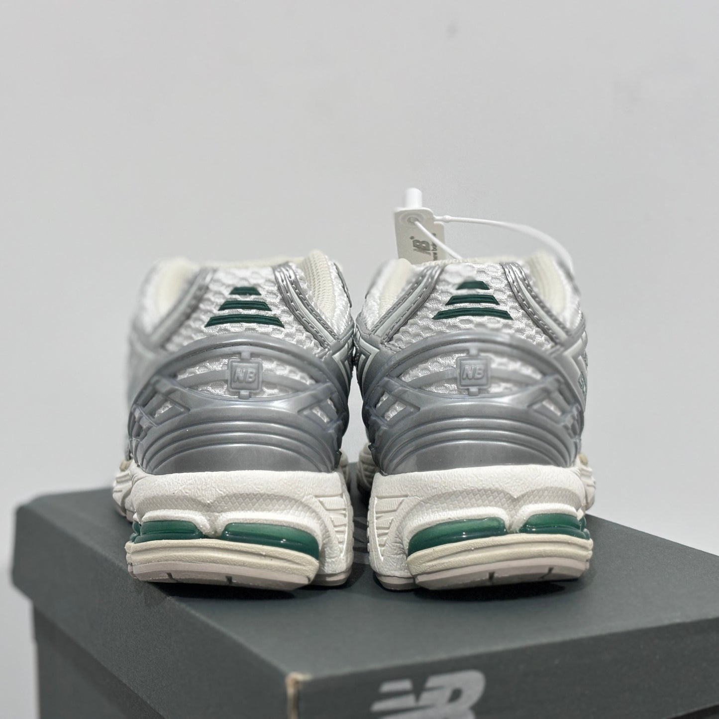 New Balance "1906 Silver Pure -Leisure "