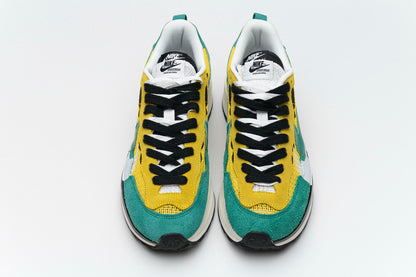 Sacai x Nike "Pegasus Vapor fly Yellow Green"