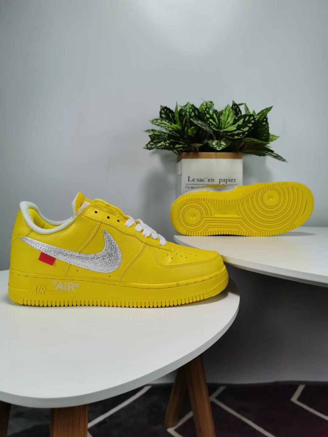 Air Force 1 X Off-White "ICA University Gold"