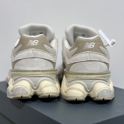 New Balance "9060 Beige Apricot"