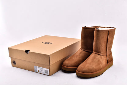 UGG "Classic Boot - Chest Nut"