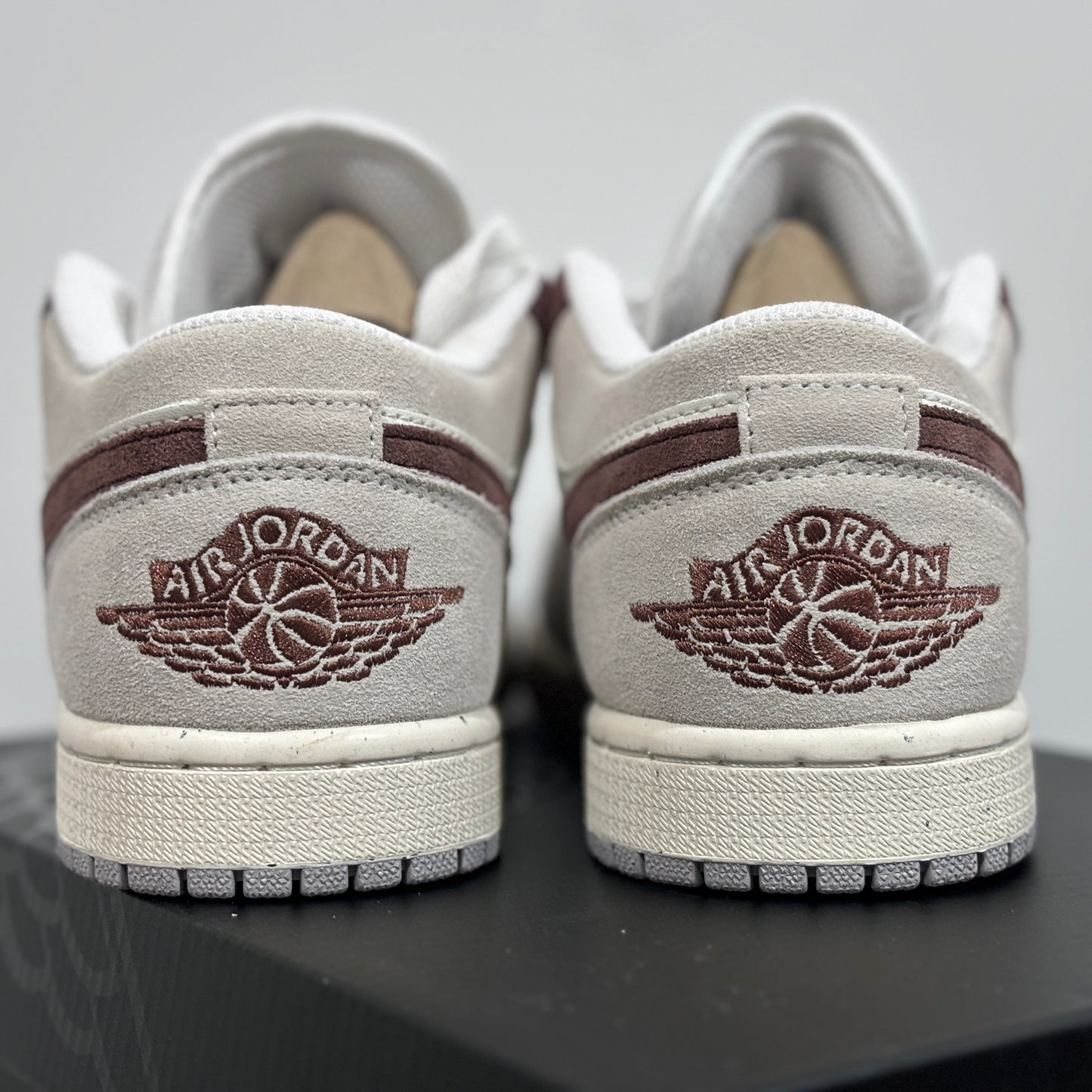 Jordan 1 Low White & Coffee Gray