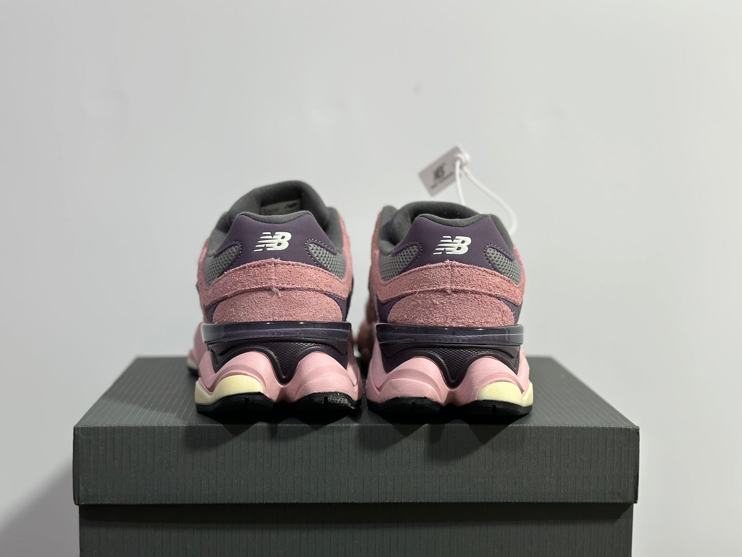 New Balance "9060 Pink & Purple"