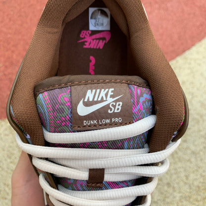 Nike SB Dunk Low "Pro Paisley Brown"