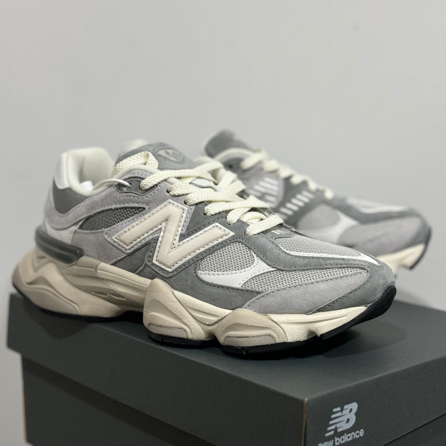 New Balance "9060 Gradient Gray"