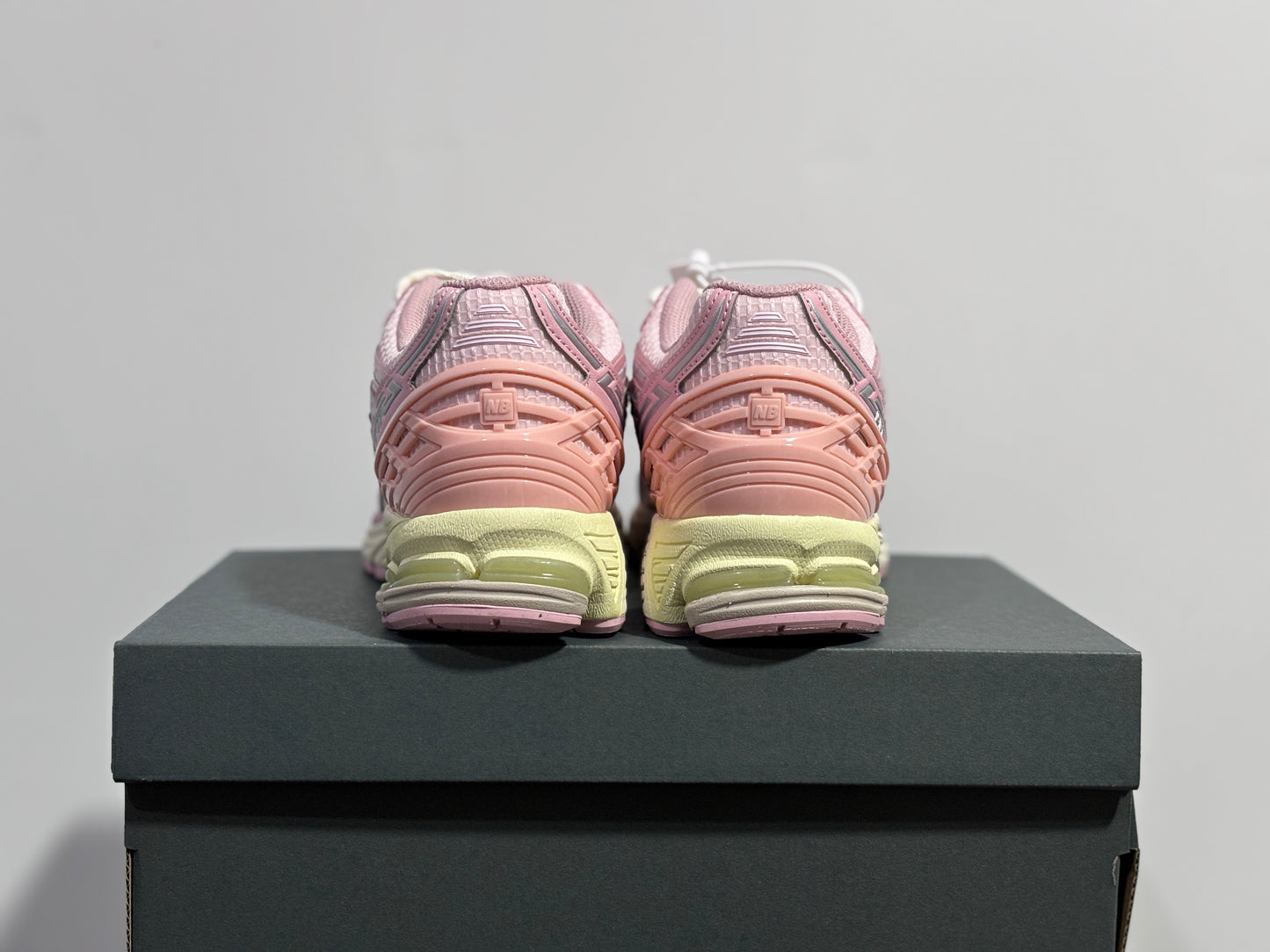 New Balance "1906 Pink Pure - unar New Year "